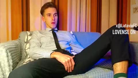 Snapshot of midnighter__ chatting on 22, 11, 2025 Alexey or just Alex online show from 22, 11, 2025