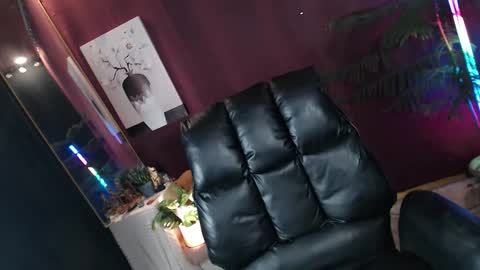 Kitty online show from 17, 5, 2026