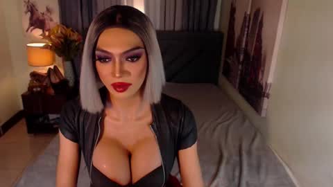 Snapshot of midnightscentxx chatting on 12, 1, 2025 KATE online show from 12, 1, 2025