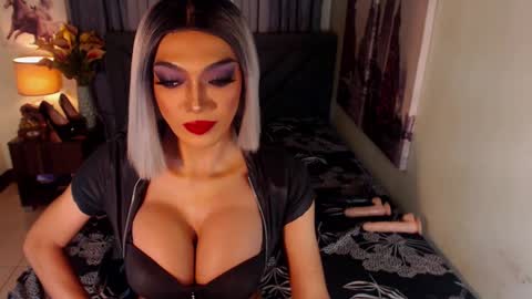 Snapshot of midnightscentxx chatting on 21, 1, 2025 KATE online show from 21, 1, 2025