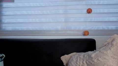 midori__san online show from 2, 12, 2025