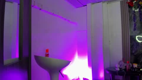 Snapshot of midory_ chatting on 9, 10, 2025 midory_ online show from 9, 10, 2025