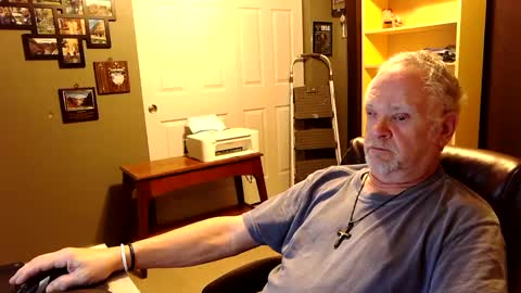 Snapshot of midwestdad09 chatting on 29, 9, 2025 midwestdad09 online show from 29, 9, 2025