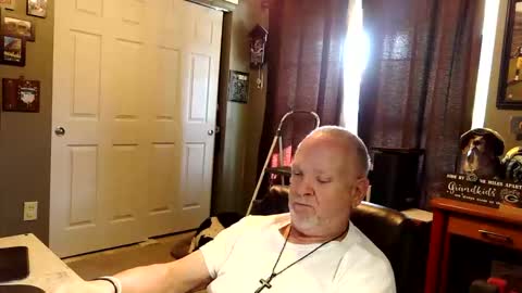 Snapshot of midwestdad09 chatting on 31, 10, 2025 midwestdad09 online show from 31, 10, 2025