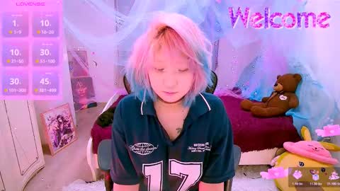 Snapshot of miekolu chatting on 20, 11, 2025 Miekolun online show from 20, 11, 2025