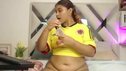 Snapshot of miel_alisha chatting on 27, 6, 2026 miel online show from 27, 6, 2026