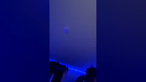 mifriend1998 online show from 17, 12, 2025