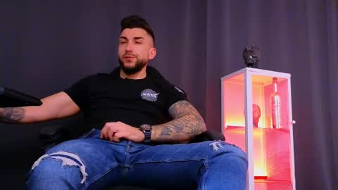 MightyAaron online show from 9, 2, 2025