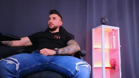 MightyAaron online show from 26, 2, 2025