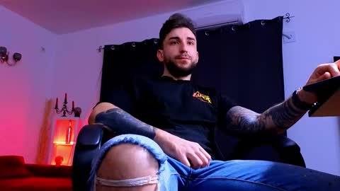 MightyAaron online show from 3, 2, 2026