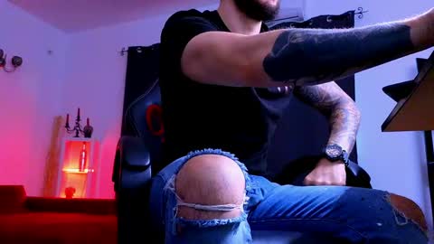 MightyAaron online show from 20, 5, 2026