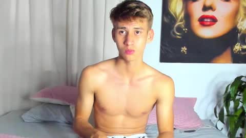 Miguel Hernandez online show from 12, 12, 2024