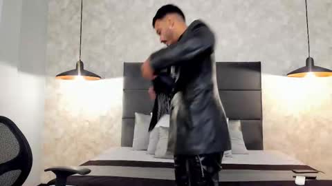 miguelsanfrancisco online show from 8, 11, 2025