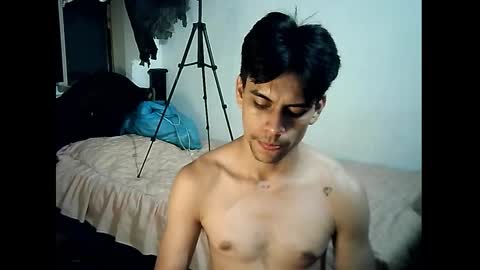 Snapshot of miguelsantos_666 chatting on 4, 2, 2026 Miguel Angel Santos online show from 4, 2, 2026