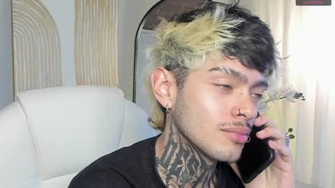 Snapshot of mihailleroy chatting on 13, 12, 2024 MIHAIL LEROY finally independent model online show from 13, 12, 2024