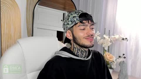 Snapshot of mihailleroy chatting on 29, 1, 2025 MIHAIL LEROY finally independent model online show from 29, 1, 2025