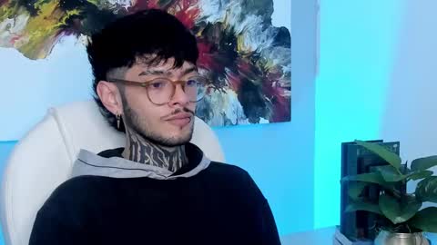 Snapshot of mihailleroy chatting on 12, 2, 2025 MIHAIL LEROY finally independent model online show from 12, 2, 2025