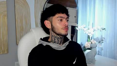 Snapshot of mihailleroy chatting on 21, 2, 2025 MIHAIL LEROY finally independent model online show from 21, 2, 2025