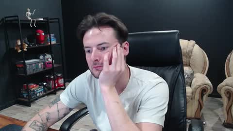 Misha Winchester online show from 23, 11, 2025