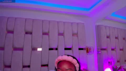 Snapshot of miia_schwarz chatting on 26, 4, 2026 Miia Schwarz online show from 26, 4, 2026