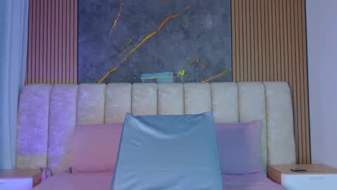 miia scoott  online show from 15, 2, 2026