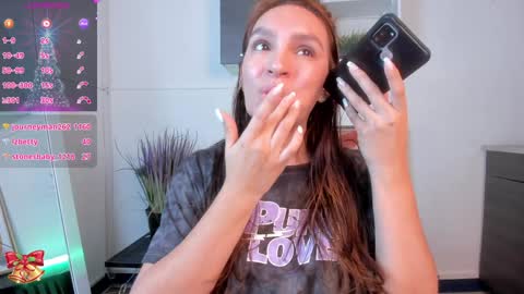 Snapshot of miia_taylors chatting on 2, 12, 2024 Miia 3 online show from 2, 12, 2024