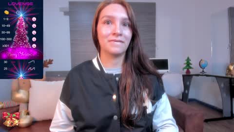 Snapshot of miia_taylors chatting on 10, 12, 2024 Miia 3 online show from 10, 12, 2024