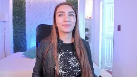 Snapshot of miia_taylors chatting on 2, 10, 2025 Miia 3 online show from 2, 10, 2025