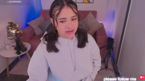 Snapshot of miiaa7_ chatting on 15, 10, 2025 Ma is my name I invite you to check out my wish list for my birthday online show from 15, 10, 2025