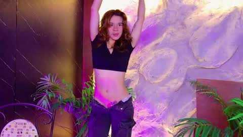  CALL ME MIA  online show from 20, 4, 2026