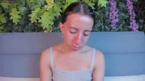 Snapshot of miiaa_doll chatting on 19, 12, 2024 MIIA online show from 19, 12, 2024