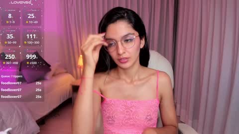 Mia online show from 10, 1, 2025