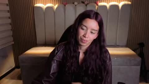 miiaa_evans1 online show from 11, 7, 2026