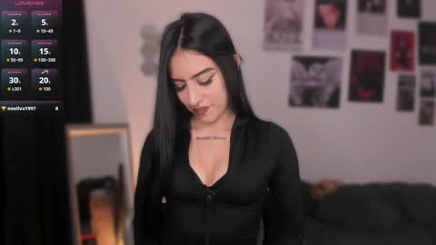 Snapshot of miiaa_stone chatting on 30, 10, 2025 miiaa stone online show from 30, 10, 2025