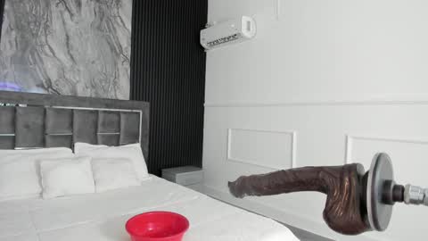 Snapshot of miiaamonroee chatting on 7, 3, 2025 Mia Monroe online show from 7, 3, 2025