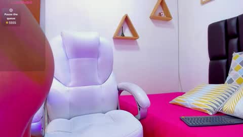 Snapshot of miiarod chatting on 20, 10, 2025 mia sofia online show from 20, 10, 2025