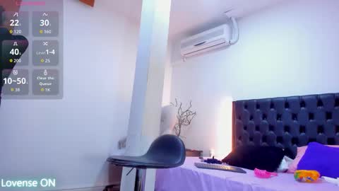 Snapshot of miiarod chatting on 19, 11, 2025 mia sofia online show from 19, 11, 2025