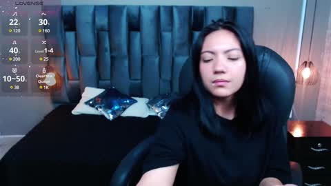 Snapshot of miichael_black chatting on 5, 1, 2025 Michael Black online show from 5, 1, 2025