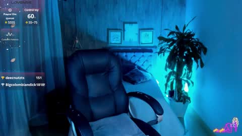 Snapshot of miichael_black chatting on 28, 1, 2025 Michael Black online show from 28, 1, 2025