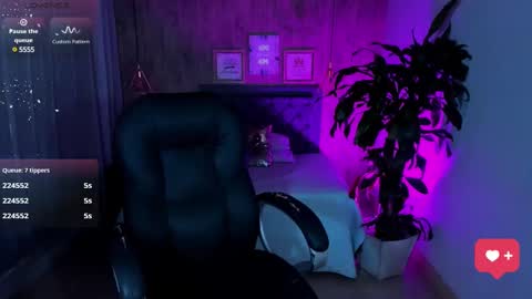 Snapshot of miichael_black chatting on 27, 2, 2025 Michael Black online show from 27, 2, 2025