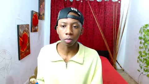 Snapshot of miilo18 chatting on 19, 6, 2026 milo online show from 19, 6, 2026