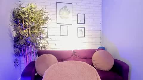 Snapshot of miilu__1 chatting on 23, 2, 2025 miilu online show from 23, 2, 2025