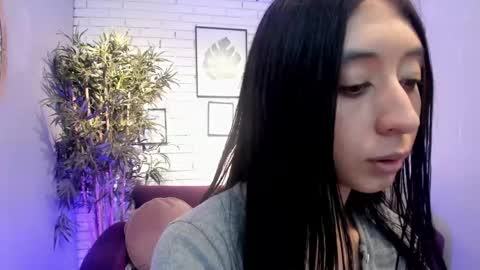 Snapshot of miilu__1 chatting on 23, 2, 2025 miilu online show from 23, 2, 2025