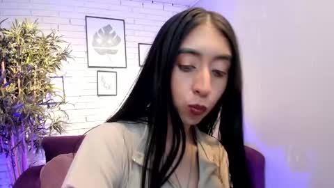 Snapshot of miilu__1 chatting on 4, 3, 2025 miilu online show from 4, 3, 2025