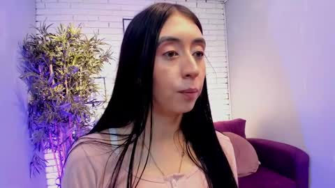 Snapshot of miilu__1 chatting on 6, 3, 2025 miilu online show from 6, 3, 2025