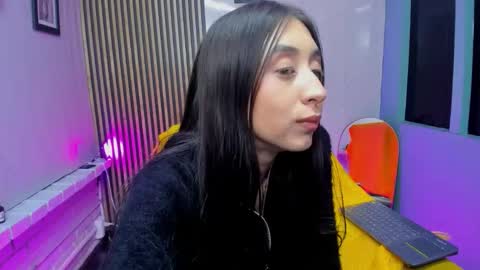 Snapshot of miilu__1 chatting on 9, 9, 2025 miilu online show from 9, 9, 2025