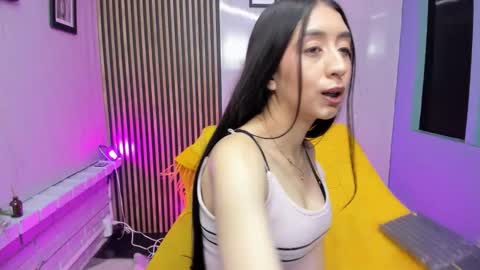 Snapshot of miilu__1 chatting on 3, 10, 2025 miilu online show from 3, 10, 2025