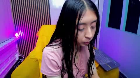 Snapshot of miilu__1 chatting on 12, 10, 2025 miilu online show from 12, 10, 2025