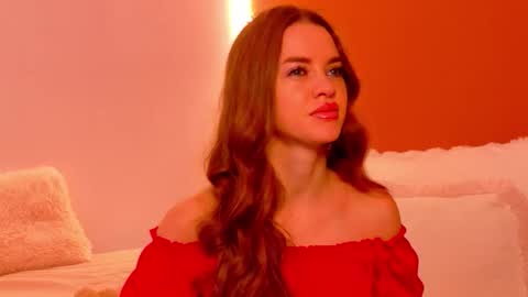 Snapshot of miirra_ chatting on 3, 12, 2025 Amira online show from 3, 12, 2025