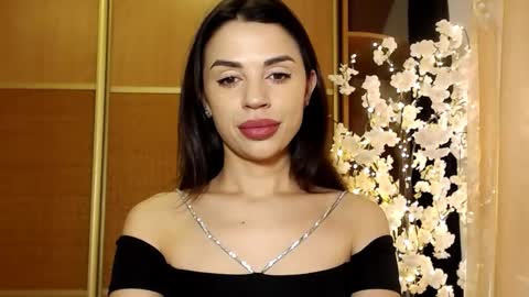 Snapshot of mika_gold7 chatting on 9, 1, 2025 Mika online show from 9, 1, 2025